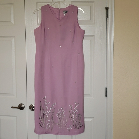 Plaza South Dresses & Skirts - Gorgeous Lavender Dress